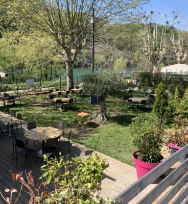 La terrasse est ouverte à la binbinette